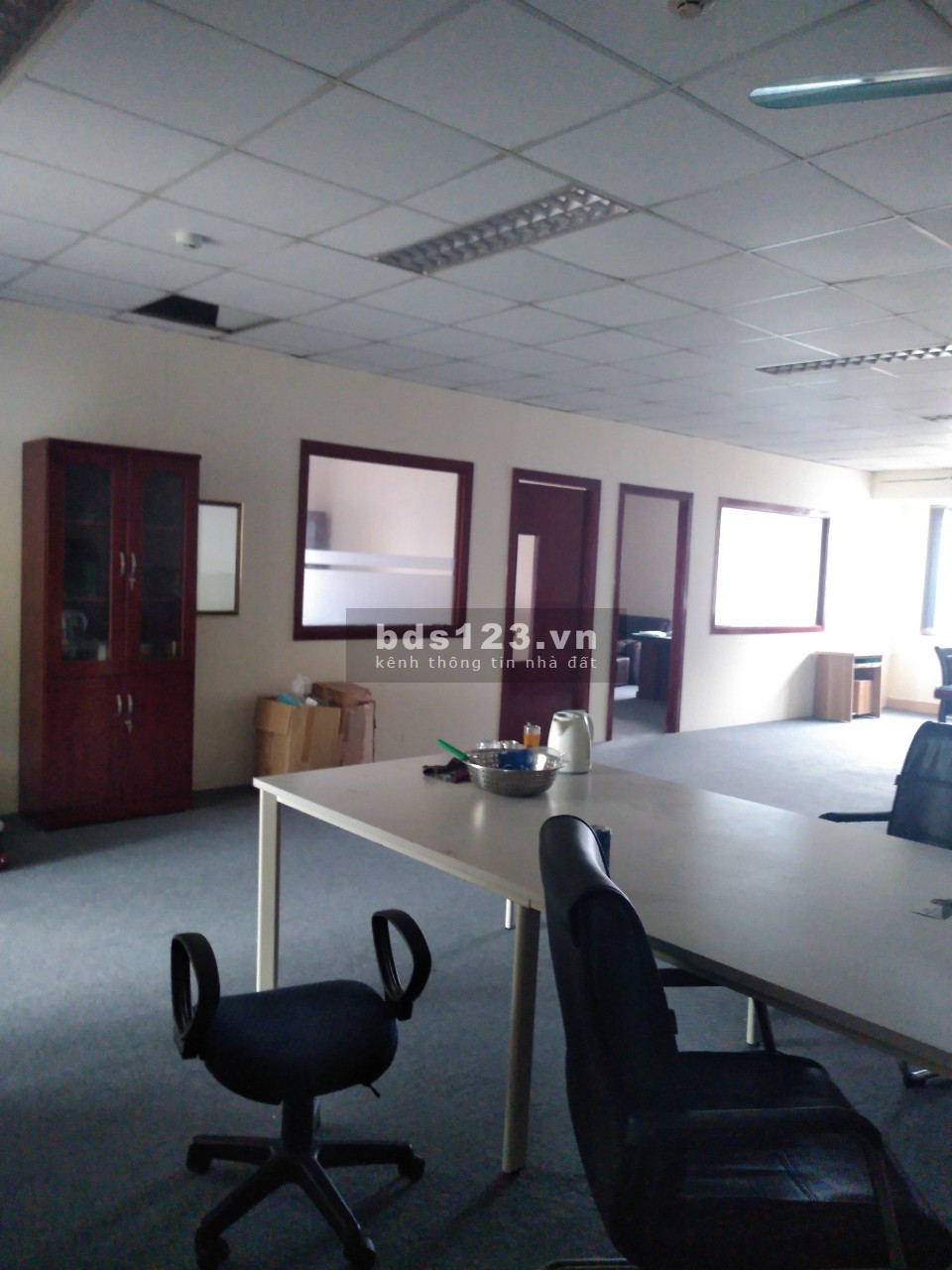 Vp 100m2 chỉ 15TR bao phí. Nguyễn Lương Bằng. Chỗ đỗ oto