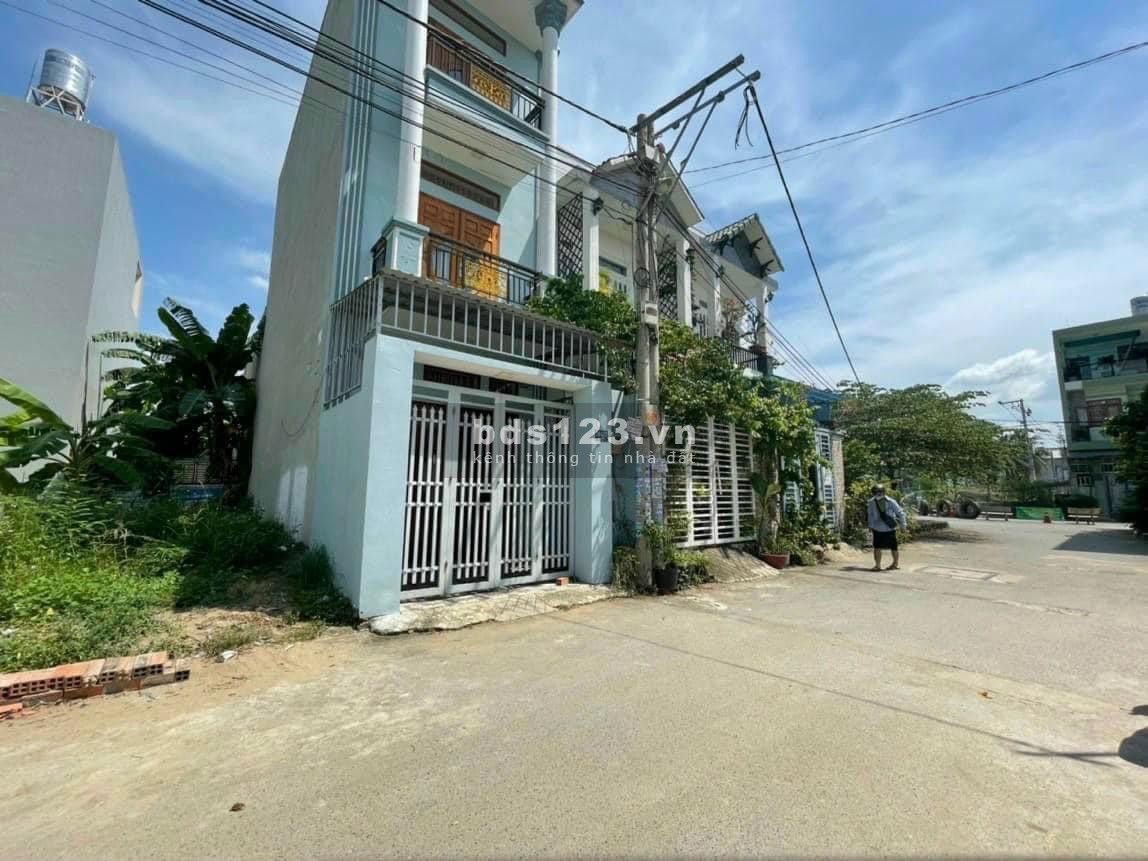 Bán đất chính chủ 80m2, tại khu dân cư Phú Nhuận, Thạnh Xuân, Q12 giá 2 tỷ 350 có sổ riêng.