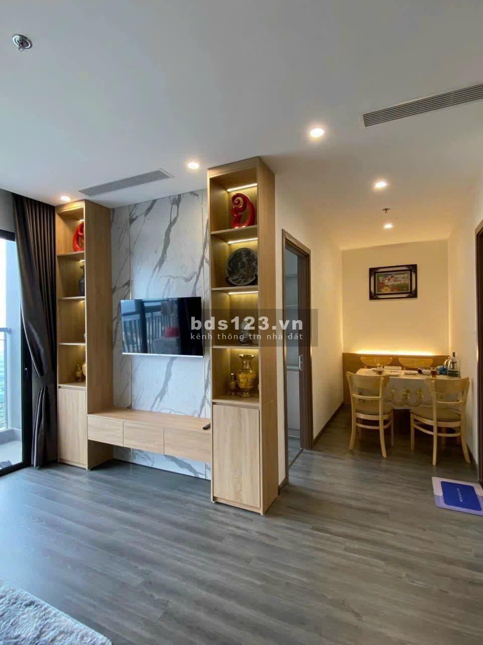 Không có nhu cầu sử dụng cần bán căn 1N+1 .Diện tích 53m2. Giá Chỉ 2 tỷ tại Vinhomes Ocean Park.