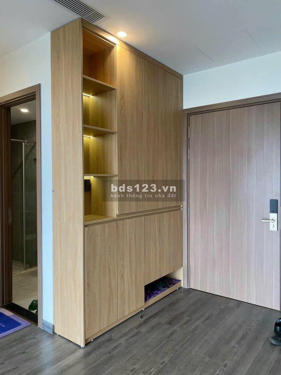 Không có nhu cầu sử dụng cần bán căn 1N+1 .Diện tích 53m2. Giá Chỉ 2 tỷ tại Vinhomes Ocean Park.