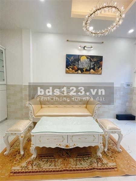 7 CHỖ ĐỖ CỬA - NHÀ MỚI XINH PHÚ NHUẬN - 4 TẦNG BTCT - 0 LỘ GIỚI