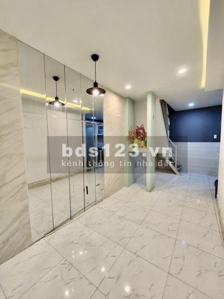 Bán Gấp Nhà Xịn Cực Rẻ Chỉ 3,2 Tỷ (87tr/m2) Nở Hậu 4,5m Không Lộ Giới Gần Khu Trung Tâm
