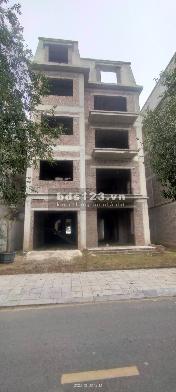 Biệt thự đơn lập 195m2 - 5T lô góc không gian sáng tạo, giá 17.9 tỷ