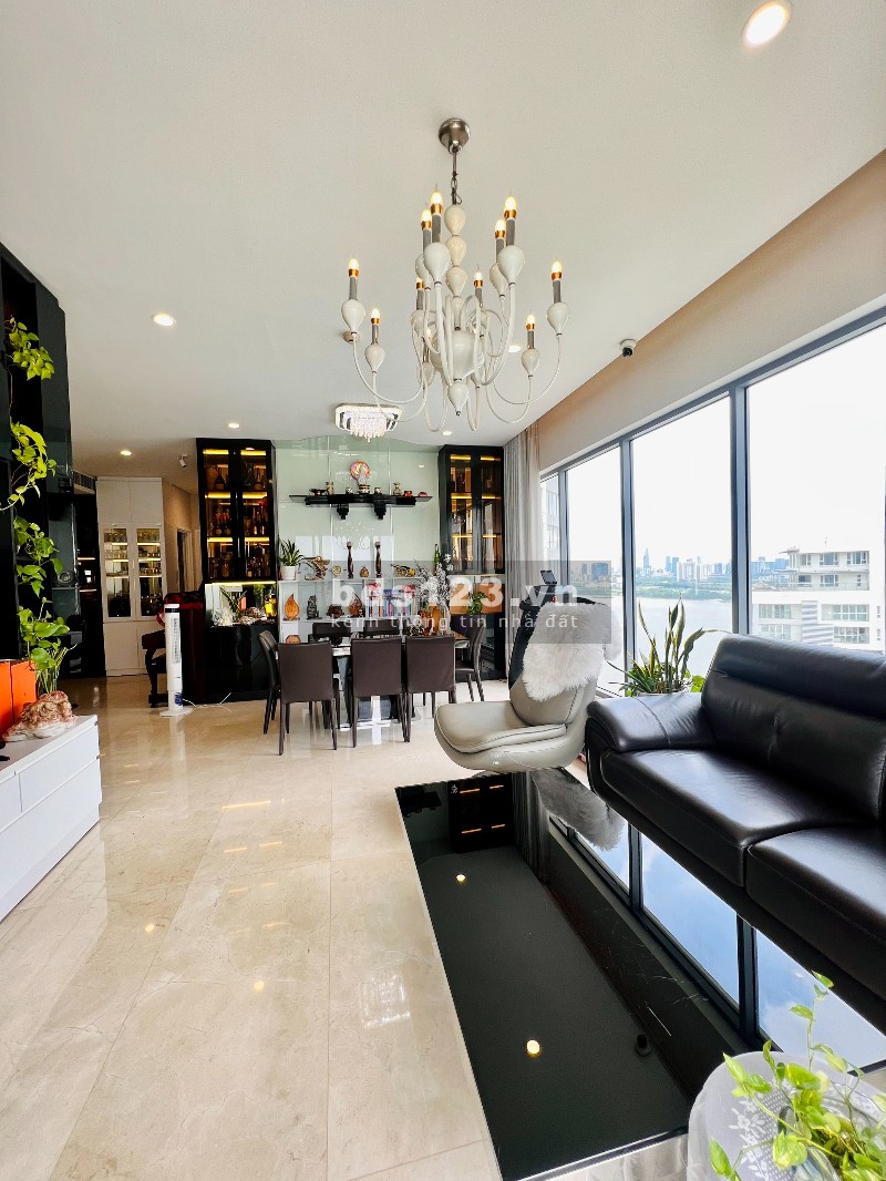 Bán gấp căn hộ 3PN chỉ 11,9 tỷ, 118m2, Siêu nội thất tại Đảo Kim Cương - Diamond Island