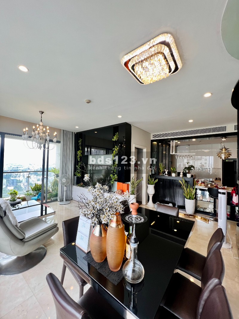 Bán gấp căn hộ 3PN chỉ 11,9 tỷ, 118m2, Siêu nội thất tại Đảo Kim Cương - Diamond Island