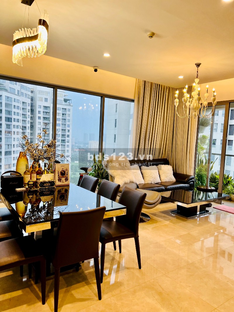 Bán gấp căn hộ 3PN chỉ 11,9 tỷ, 118m2, Siêu nội thất tại Đảo Kim Cương - Diamond Island