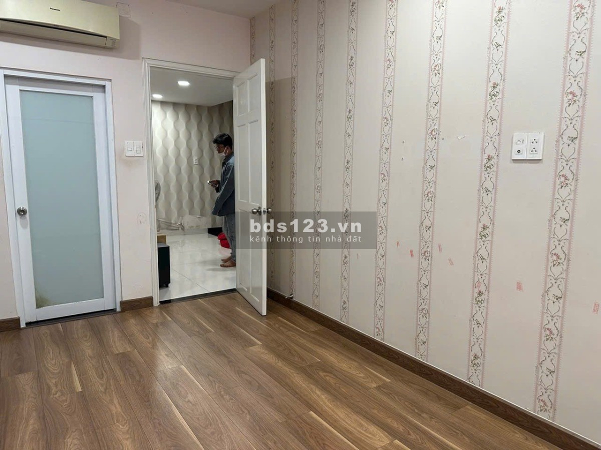 Bán shophouse 145m2 Phú Mỹ Thuận, nhà decor vừa ở vừa kinh doanh. Giá 3.5 tỷ.
