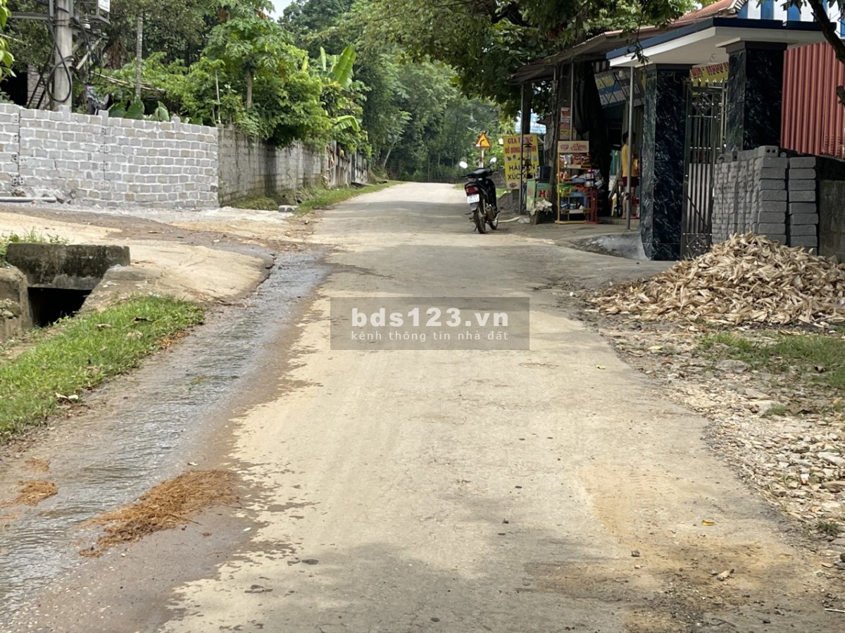 Bán đất mặt đường nhựa liên xã Cao Dương Lương Sơn Hòa Bình giá 550tr