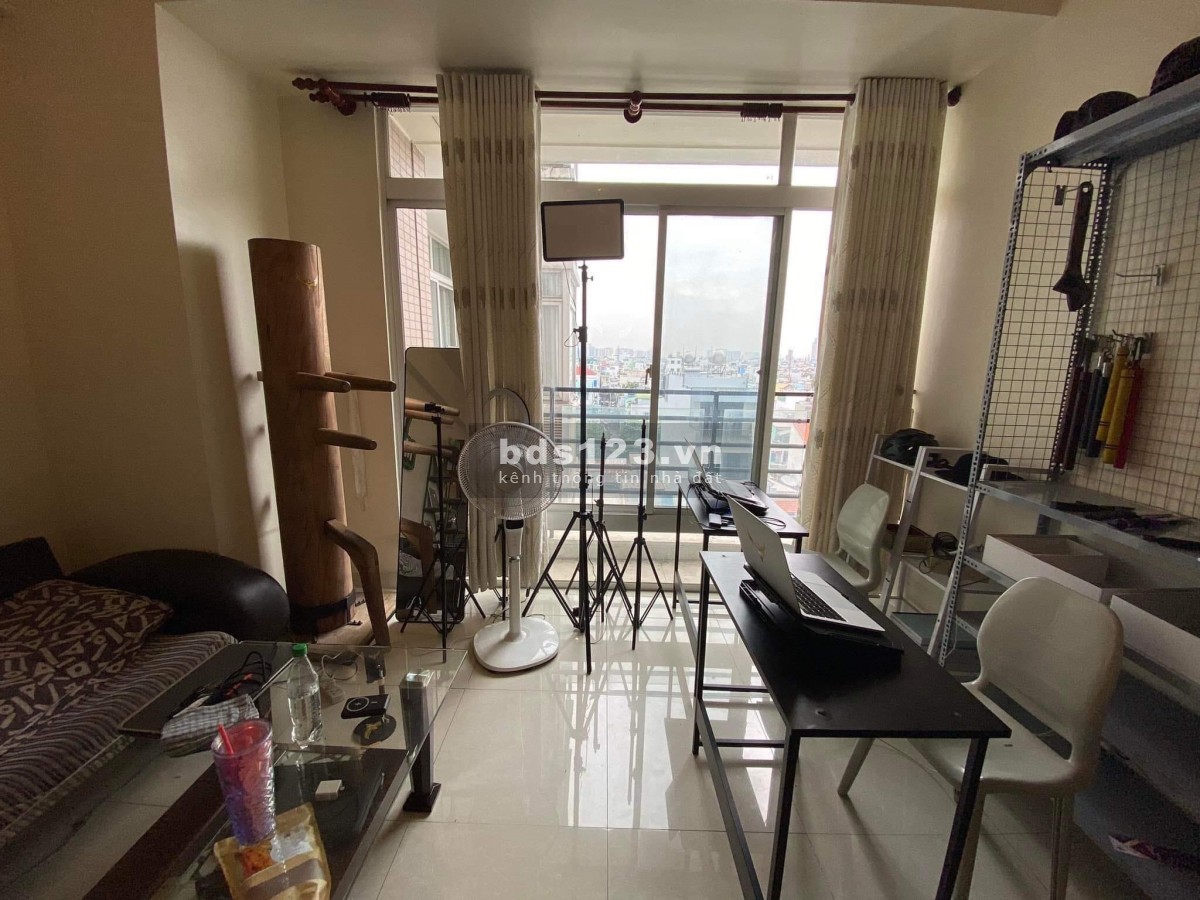 Cho thuê căn 2pn 70m2 tại Cao Ốc Screc Quận 3. Nội thất đầy đủ 12,5tr
