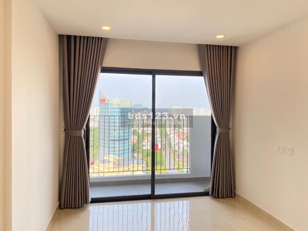 Bán chung cư 590 CMT8 - Quận 3 90m2 2pn, 2wc Giá 3tỷ8. Nhà mới sơn sửa lại toàn bộ. Sổ hồng riêng