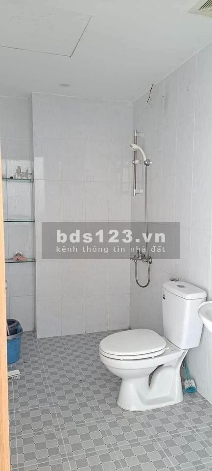 Cho thuê chung cư 1AB Cao Thắng, P2, Q3:70m2, 2p ngủ, Ban công, NT, 9tr