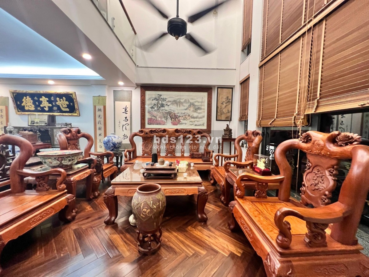 Bán nhà Hào Nam phân lô đặc biệt 66m2 x 8 tầng thông sàn Ở đẳng cấp 10m ra phố - LH 0968736435