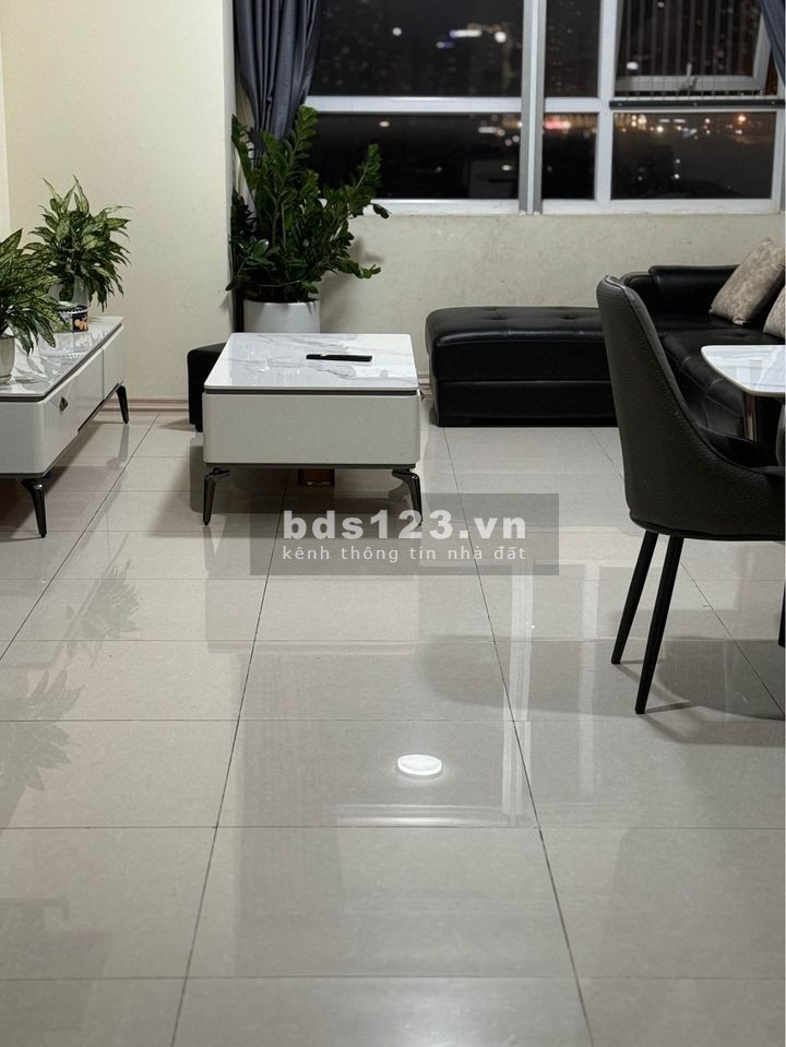 Chính chủ cho thuê chung cư cao cấp toà A Golden Palace Mễ Trì, Nam Từ Liêm