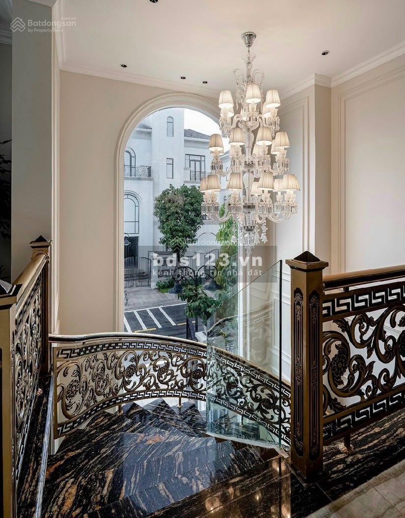 Biệt thự đơn lập Ngọc Trai Vinhomes Gia Lâm hoàn thiện 230m2