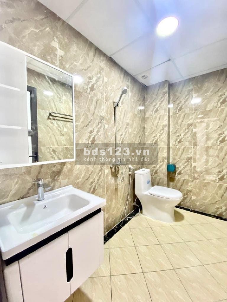 NHÀ ĐẸP VĂN QUÁN - LÔ GÓC - XÂY MỚI 5 TẦNG
