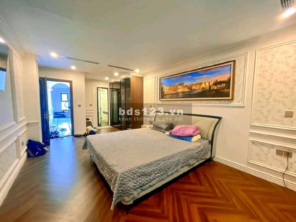 Chính chủ cần bán nhà 6 tầng. Mặt phố Vương Thừa Vũ. Vị trí kinh doanh tốt. Giá 48,9 tỷ