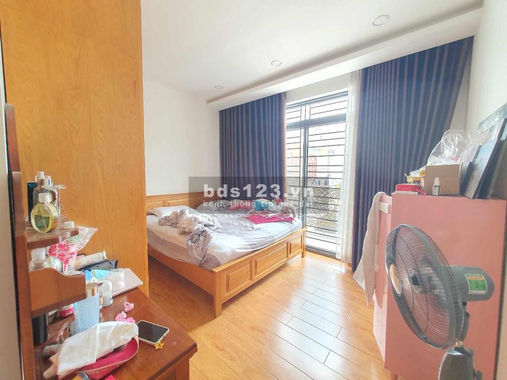 Mua bán nhà 3 tầng, Lã Xuân Oai, Long Trường, 54m2, TL nhẹ, giảm nhỉnh 4 tỷ