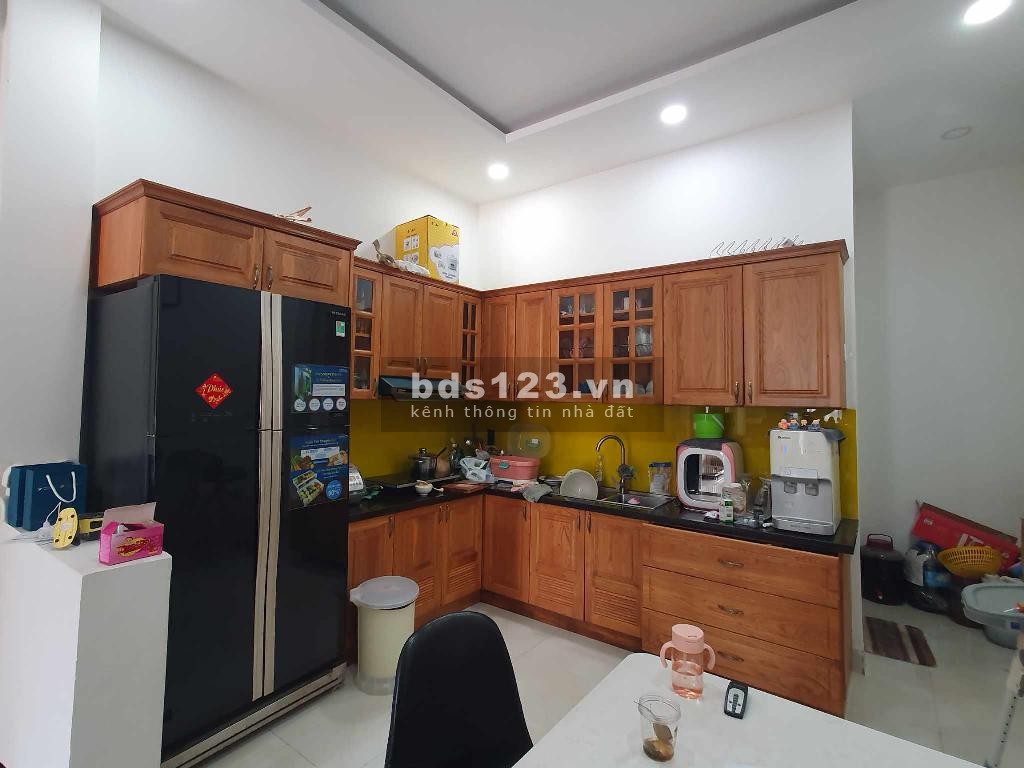Mua bán nhà 3 tầng, Lã Xuân Oai, Long Trường, 54m2, TL nhẹ, giảm nhỉnh 4 tỷ