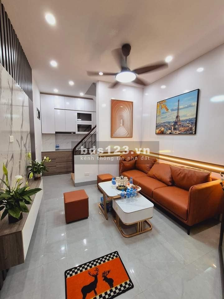 Bán Nhà Bạch Mai, Hai Bà Trưng 20m, 4 tầng, mt 3.3m, giá 3.4 tỷ.