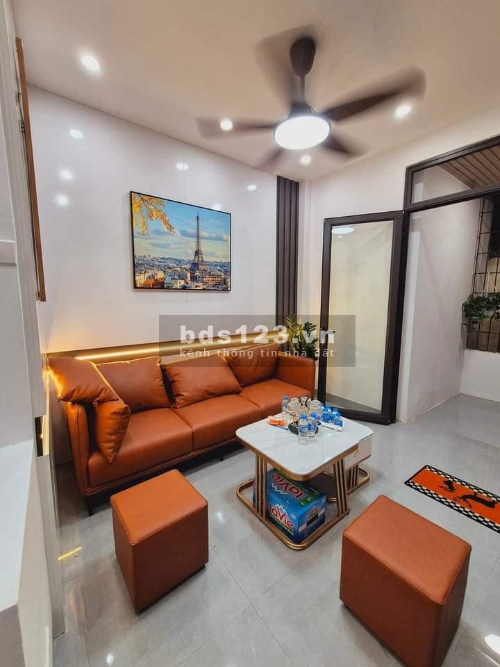 Bán Nhà Bạch Mai, Hai Bà Trưng 20m, 4 tầng, mt 3.3m, giá 3.4 tỷ.