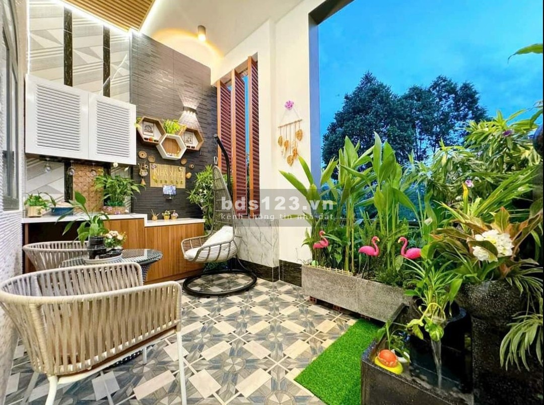 Bán Nhà Bình Chánh Sổ Hồng Riêng, 81m2, 3pn 3wc 1 phòng tắm, có chỗ đậu oto