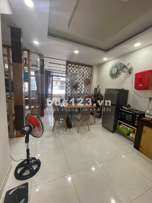 Bán nhà đẹp oto đậu cổng, 56m2, hẻm thông, đường 385, Q9. Giá hơn 5 tỷ