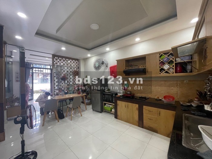 Bán nhà đẹp oto đậu cổng, 56m2, hẻm thông, đường 385, Q9. Giá hơn 5 tỷ