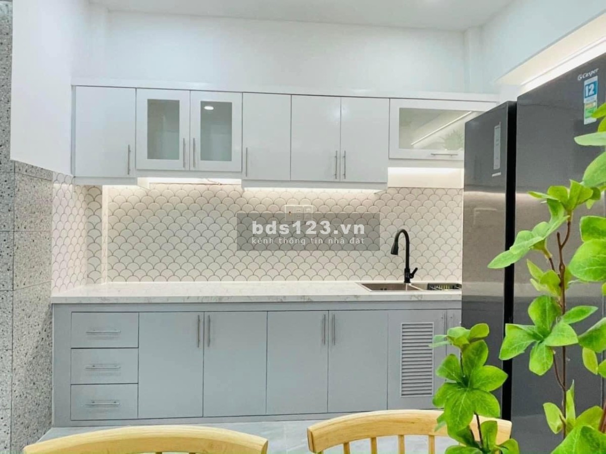 Nhà Lê Văn Sỹ, P13, Q3 xây 58m2 1 trệt 1 lầu, gần THCS Đoàn Thị Điểm. Giá 3tỷ050, hẻm 5m, sổ riêng