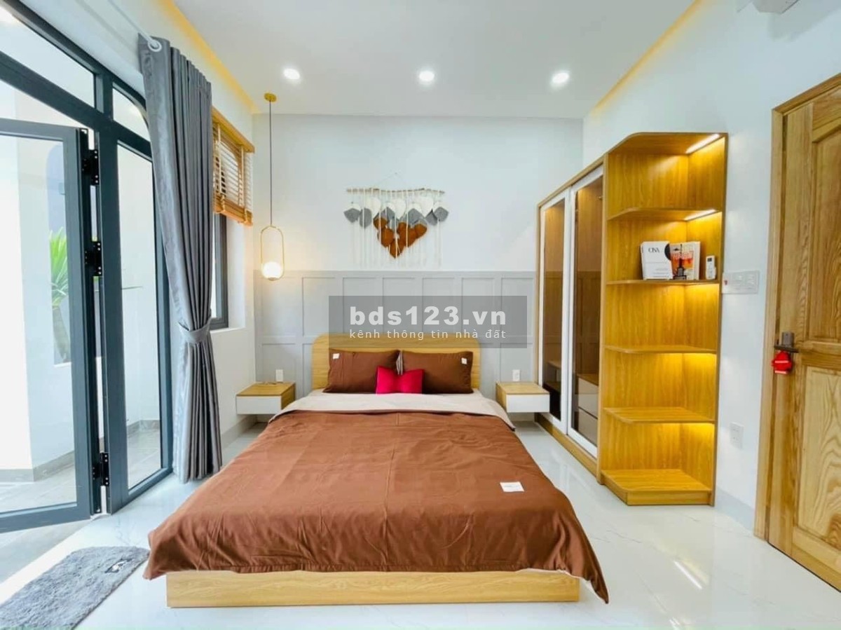 Nhà Lê Văn Sỹ, P13, Q3 xây 58m2 1 trệt 1 lầu, gần THCS Đoàn Thị Điểm. Giá 3tỷ050, hẻm 5m, sổ riêng