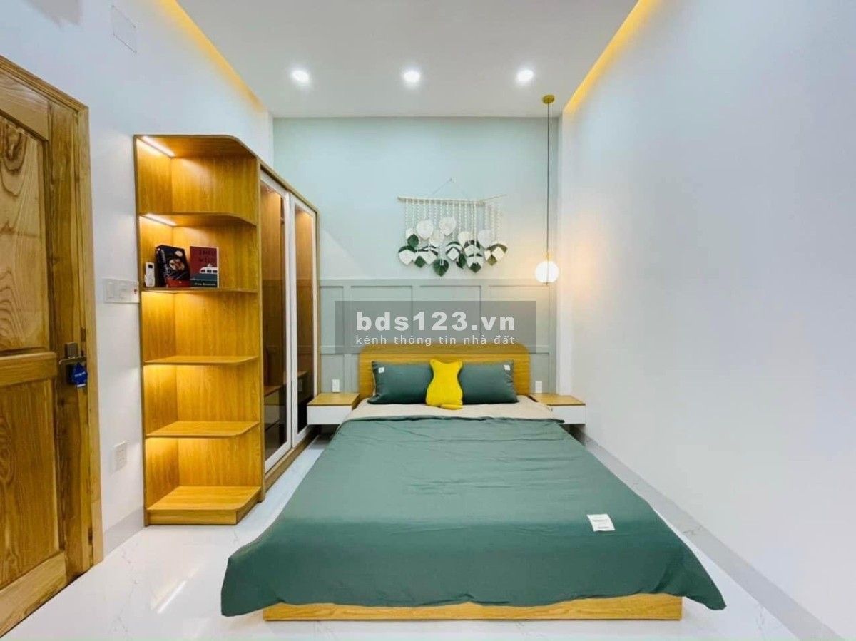 Nhà Lê Văn Sỹ, P13, Q3 xây 58m2 1 trệt 1 lầu, gần THCS Đoàn Thị Điểm. Giá 3tỷ050, hẻm 5m, sổ riêng