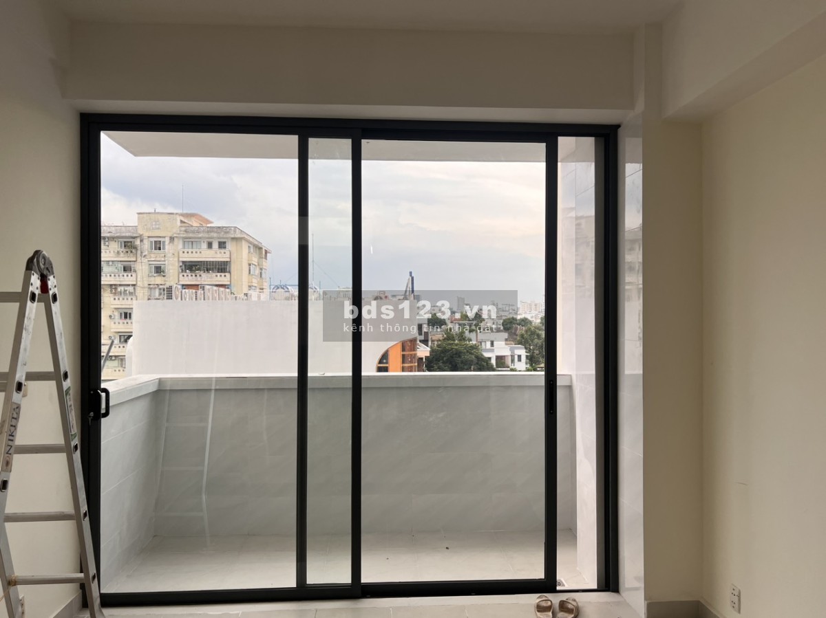 Bán căn hộ chung cư Đường Sắt, Quận 3, SHR, 90m2, 2p ngủ, 2wc, giá 3,8 tỷ