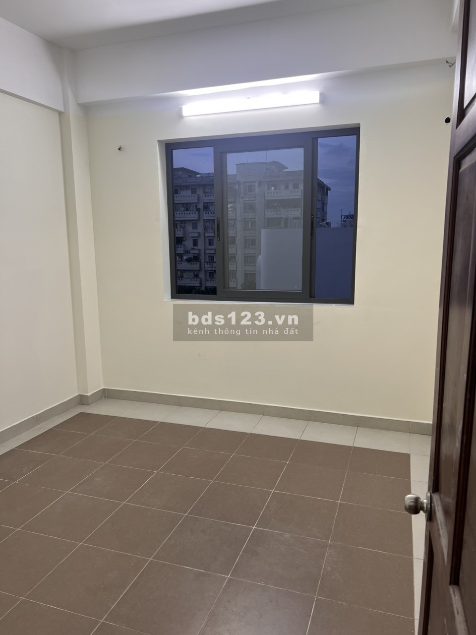 Bán căn hộ chung cư Đường Sắt, Quận 3, SHR, 90m2, 2p ngủ, 2wc, giá 3,8 tỷ