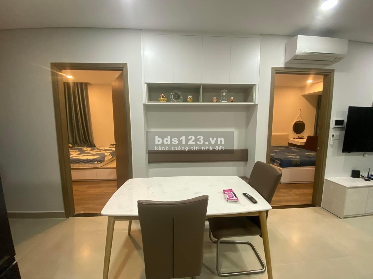 Chung cư Hoa Sen. Lạc Long Quân.Q11: 98m2, 3p ngủ, nội thất , 15tr/tháng