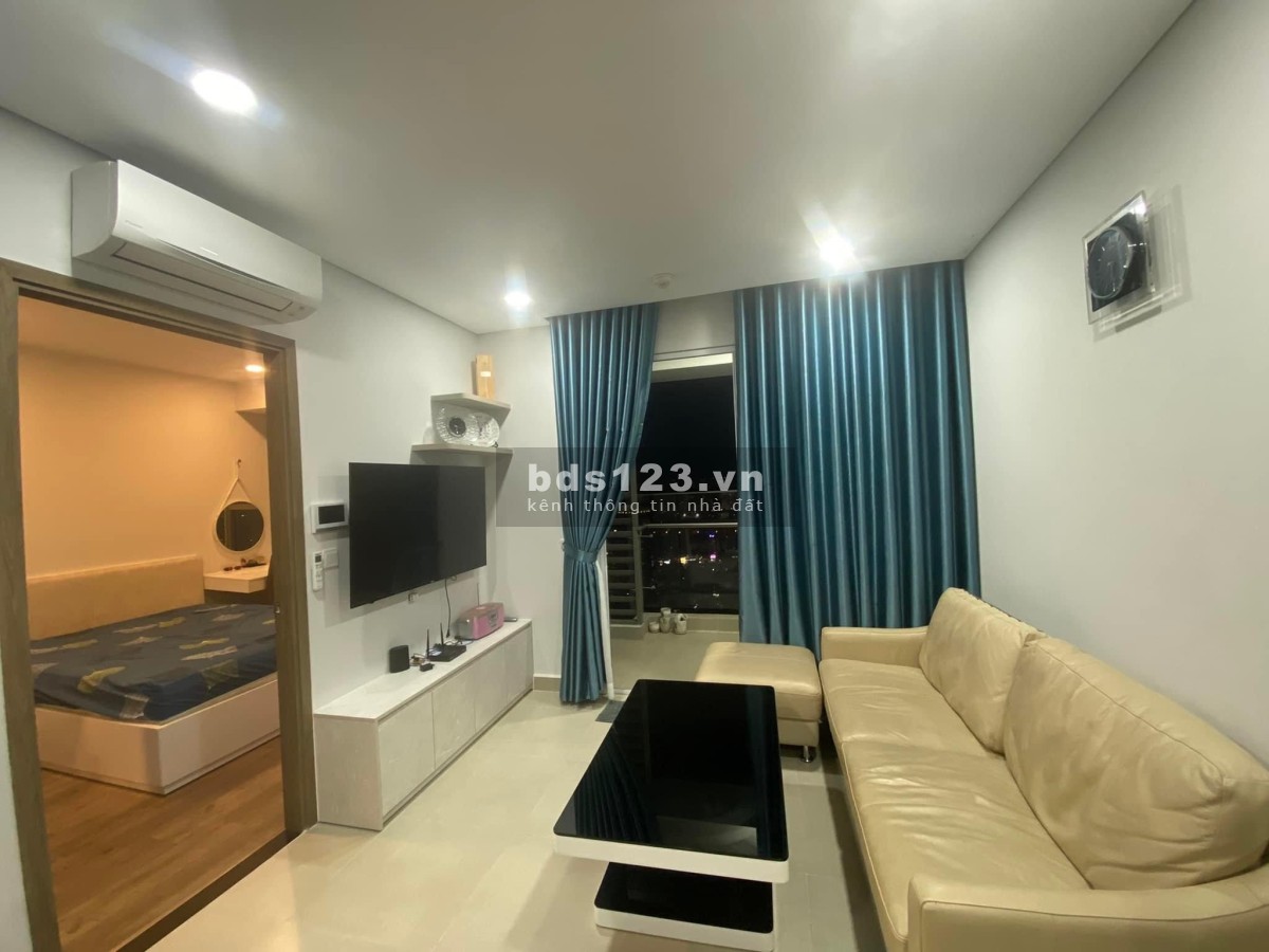 Chung cư Hoa Sen. Lạc Long Quân.Q11: 98m2, 3p ngủ, nội thất , 15tr/tháng