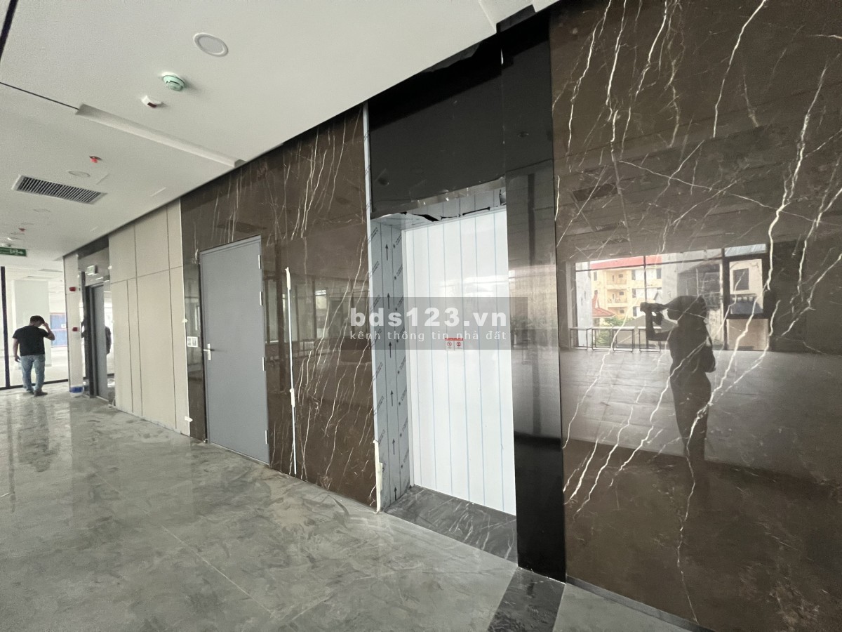 Cho thuê sàn văn phòng cao cấp - mặt bằng kinh doanh lên tới 1000m2 tại khi vực Thanh Xuân.