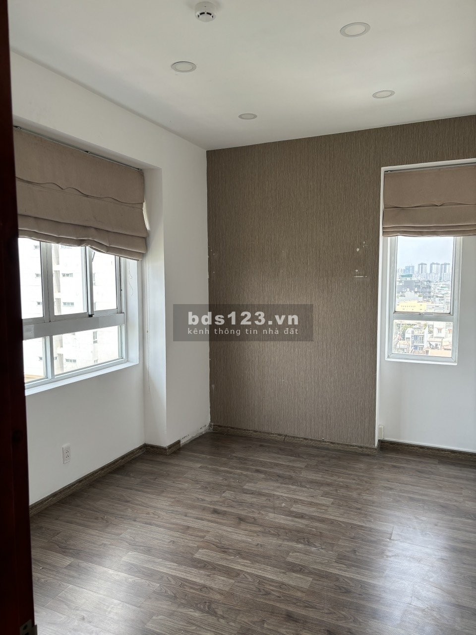 Chung cư IDICO Tân Phú, 262 Lũy Bán Bích: Căn Góc 73m2, 2p ngủ, 2 wc, Nt, 10 triệu