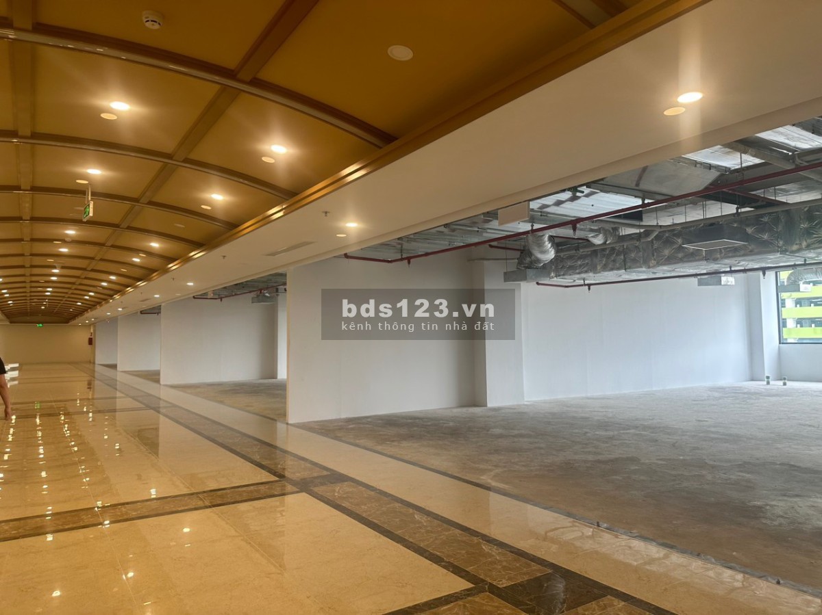 Bán Shop 100m Fzone (PZ4) giữa 58 tòa chung cư, chân ga Metro số 6 Vinhomes Smart City giá 5,7 tỷ