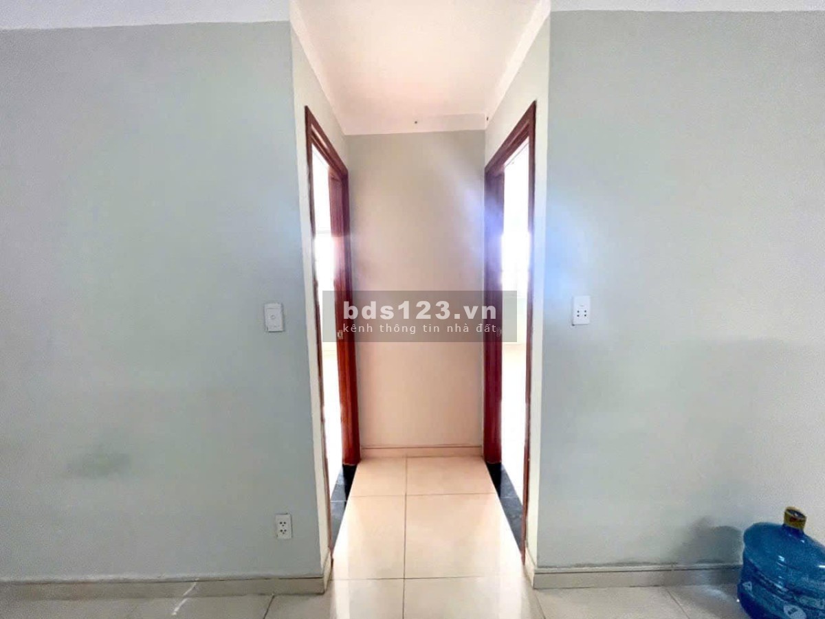 Cho thuê căn chung cư ở Đặng Văn Ngữ, p10, Phú Nhuận 2p ngủ, 12,5tr