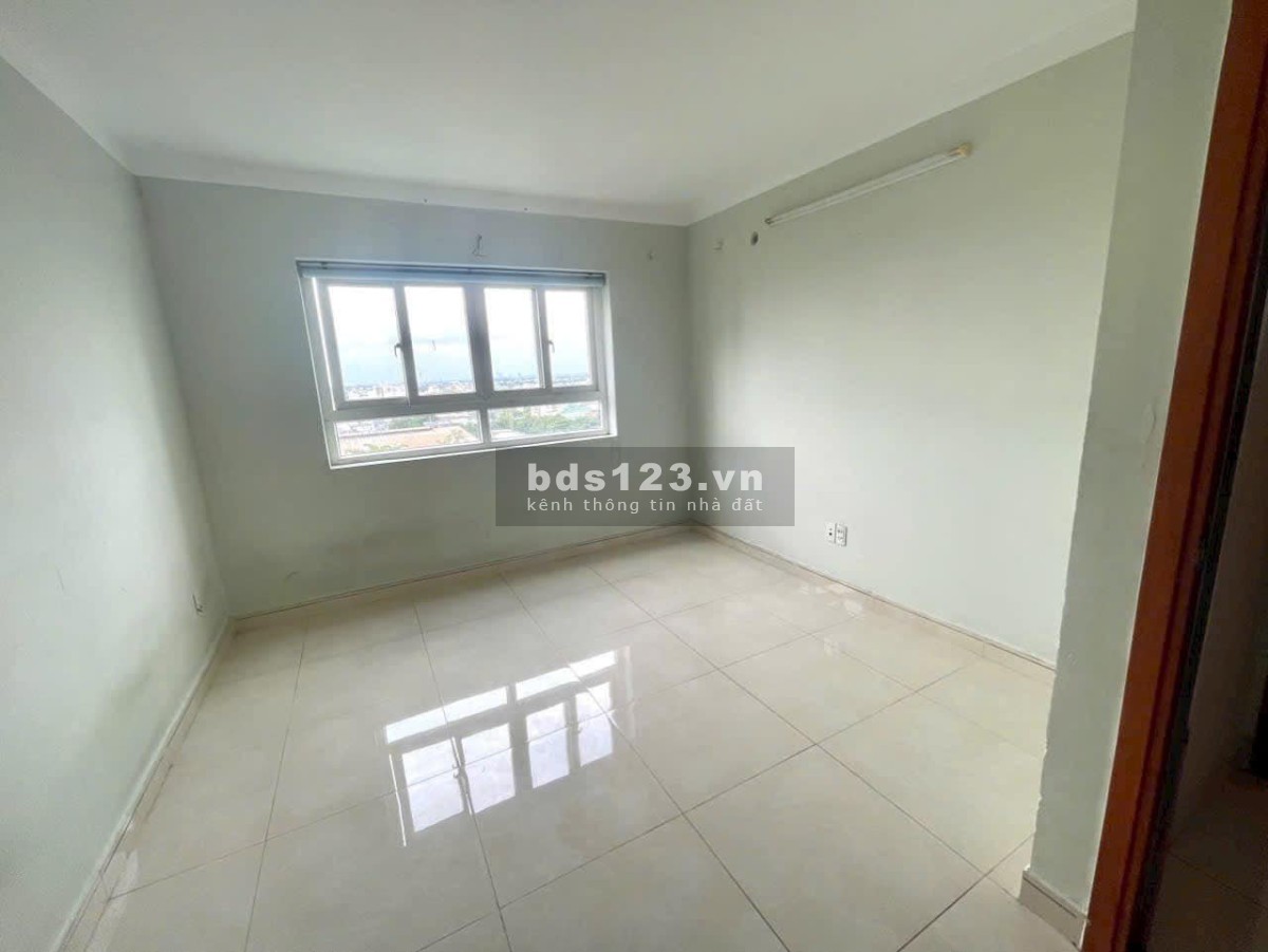 Cho thuê căn chung cư ở Đặng Văn Ngữ, p10, Phú Nhuận 2p ngủ, 12,5tr