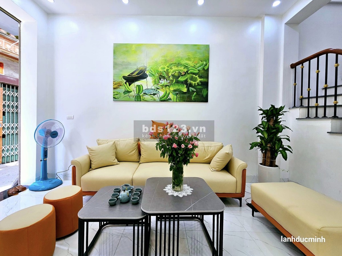 HÀNG HIẾM GIÁ TỐT ĐƯỜNG HOÀNG MAI, NGÕ Ô TÔ 32M X 5 TẦNG, NHÀ MỚI Ở NGAY CHỈ 6,9 TỶ