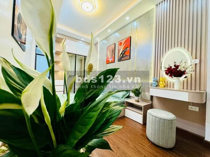 Bán Nhà Gần Đường Láng Hạ, Đống Đa 26m, 6 tầng, mt 3m, giá 5.25 tỷ.