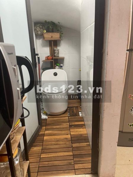 Bán nhà Nguyễn Văn Linh, Thạch Bàn, nhà xây 5 tầng, 33m2