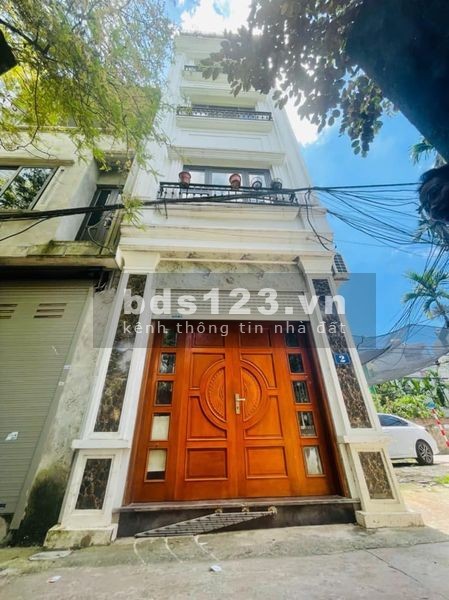 Bán nhà Nguyễn Văn Linh, Thạch Bàn, nhà xây 5 tầng, 33m2