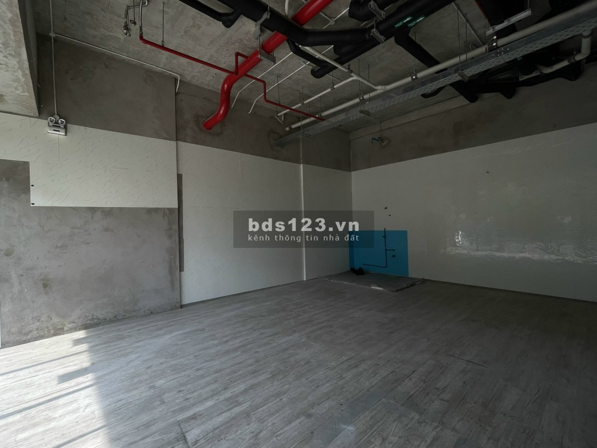 Cho thuê shophouse Vinhomes Grand Park Quận 9, Hoàn thiện 51m2 mặt sảnh chỉ 15 triệu/ tháng