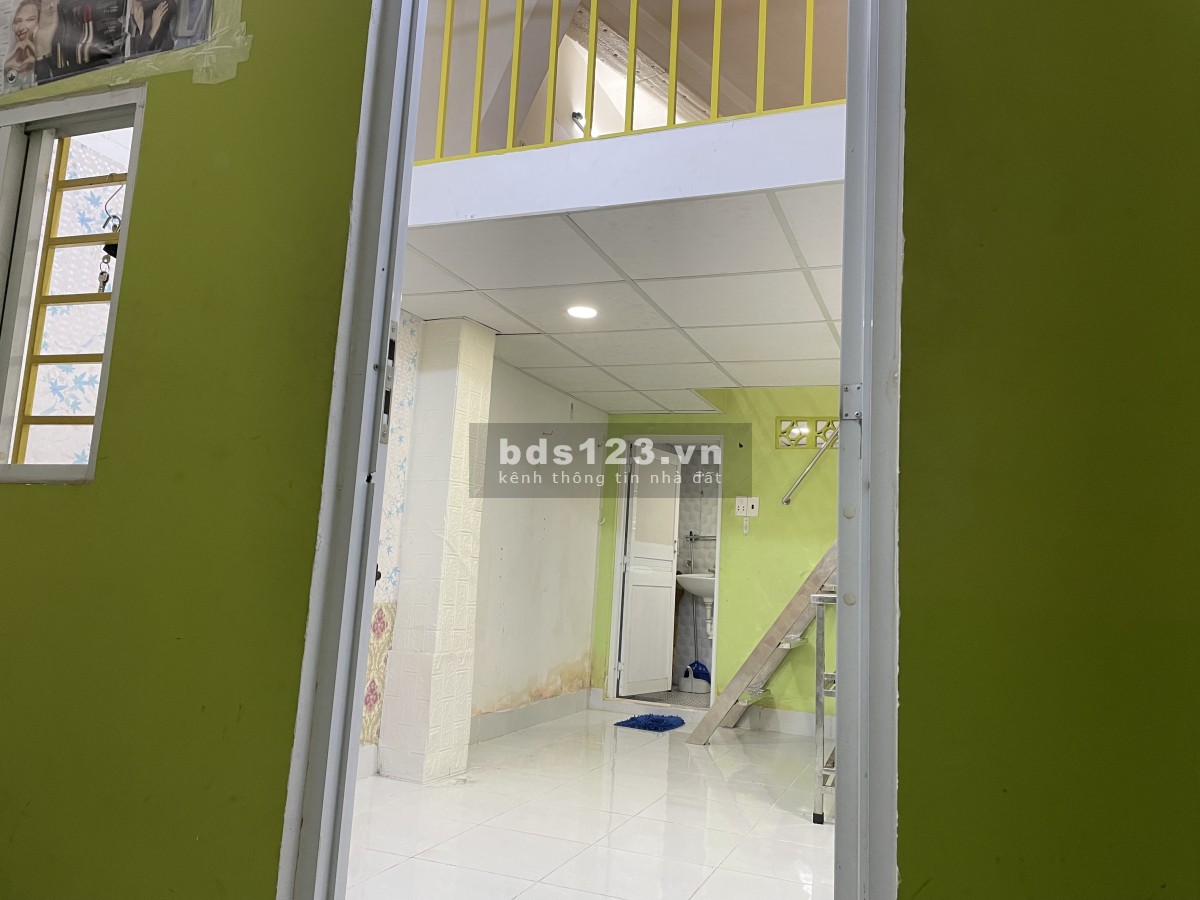 Cho thuê phòng ngay trung tâm Phường 5, Quận 5, có gác lửng , khu an ninh
