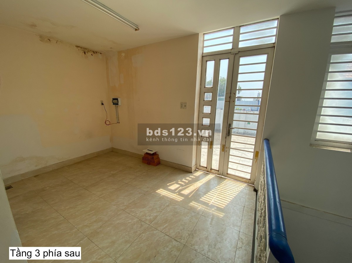 Nhà mặt tiền lớn 170m2 có bãi đậu xe 156 Thống Nhất cho thuê nguyên căn 60 triệu