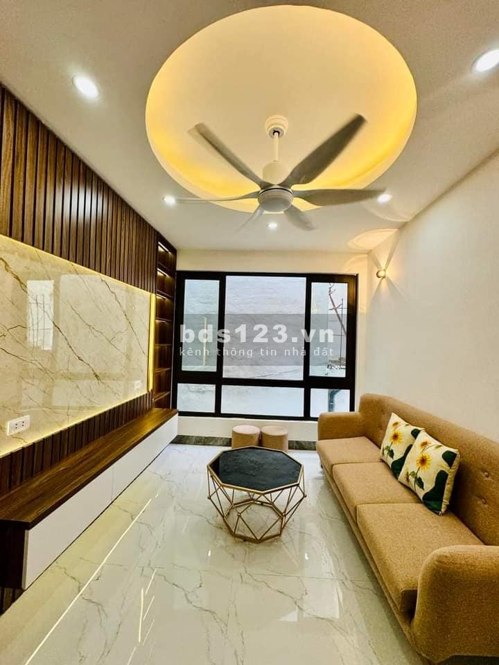 Bán Nhà Gần Đường Phố Kim Hoa, Đống Đa 30m, 5 tầng, mt 3m, giá 6.28 tỷ.