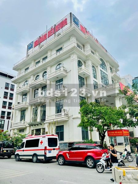 Chuyển nhượng tòa nhà văn phòng , nhà hàng ngay trung tâm trục đường to nhất thành phố vịnh Hạ Long