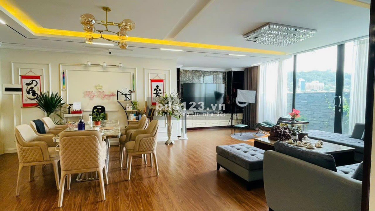 khách sạn 3 * tiêu chuẩn tỉ lệ lấp phòng đến 70% / tháng