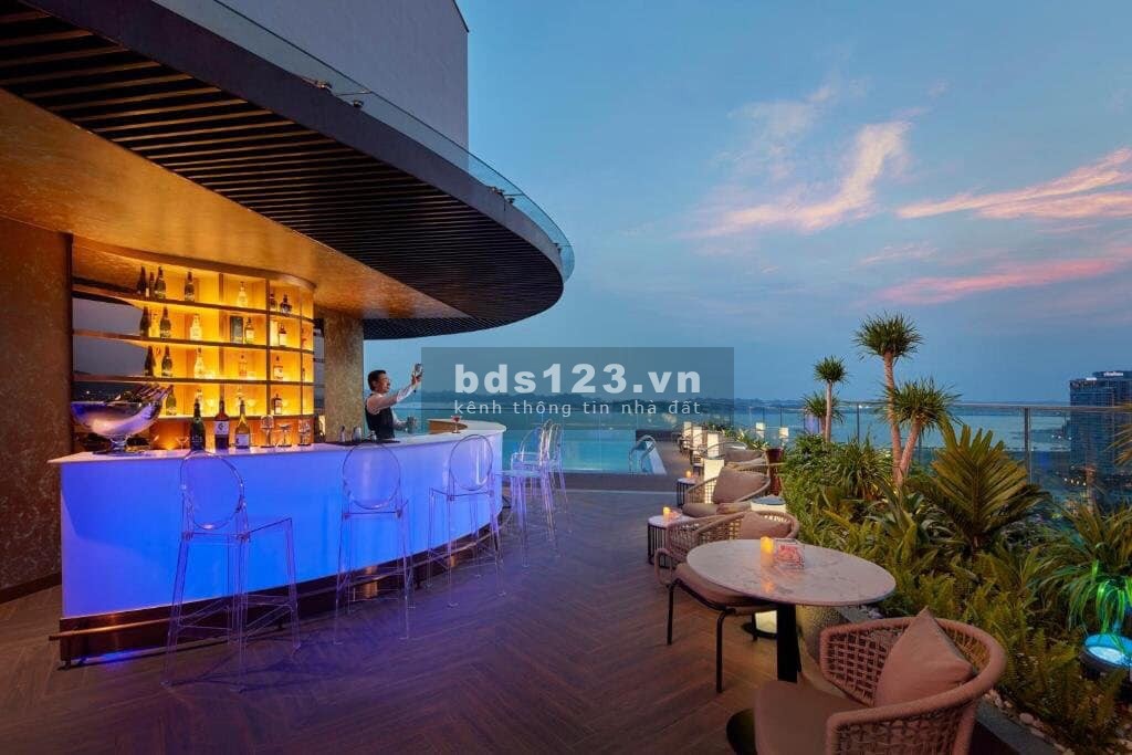 Khách sạn đạt tiêu chuẩn 5* quốc tế tại đường Hoàng Quốc Việt - Hùng Thắng, Hạ Long